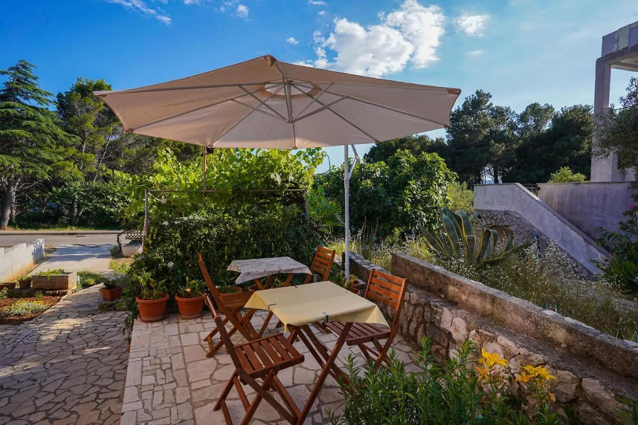 Room Elelina Cres Croatia